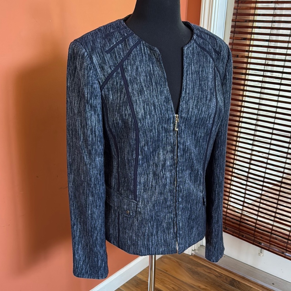 GUC - Anne Klein Blue Textured Blazer with Tailored Silhouette